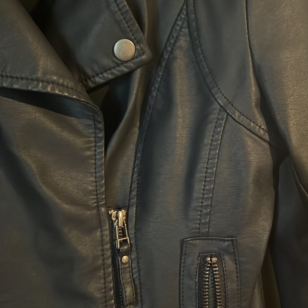 Max Studio faux leather moto jacket - Picture 2 of 7